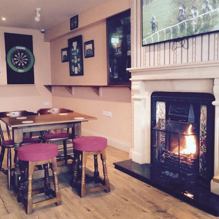 The Auld Triangle Bed and Breakfast Loughrea Buitenkant foto