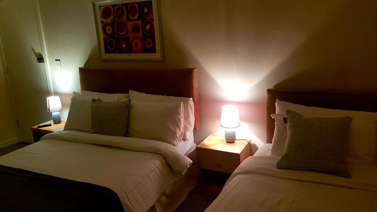 The Auld Triangle Bed and Breakfast Loughrea Buitenkant foto