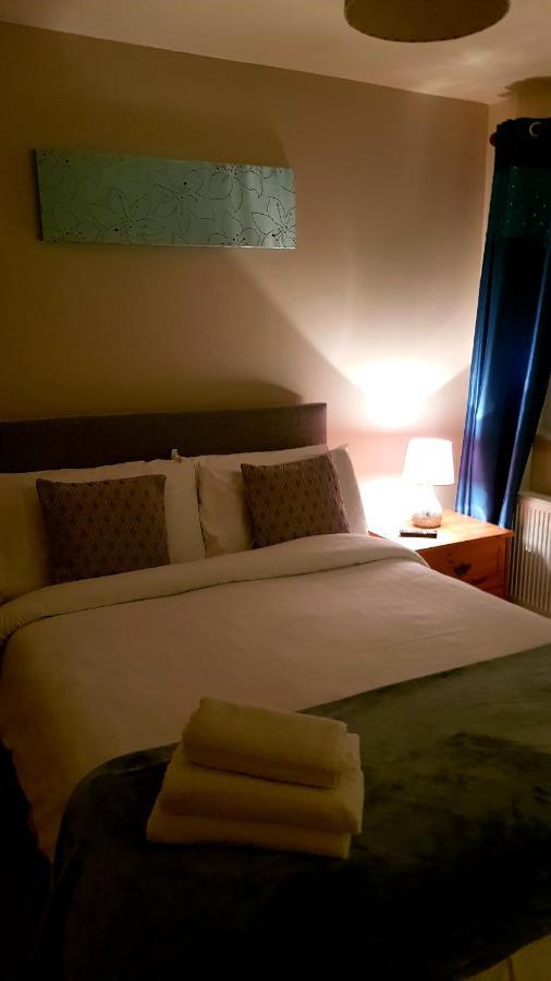 The Auld Triangle Bed and Breakfast Loughrea Buitenkant foto